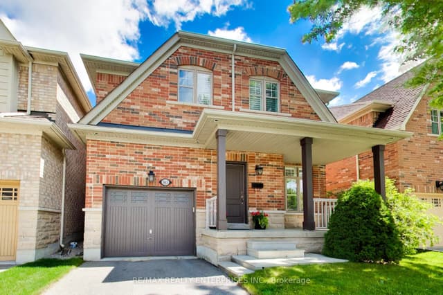 Detached at 1613 Northmount Avenue, Mississauga, ON L5E 1Y9