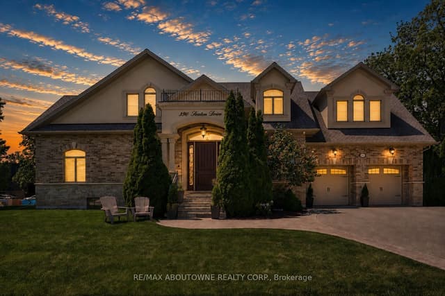 Detached at 390 Seaton Drive, Oakville, ON L6L 3Y2