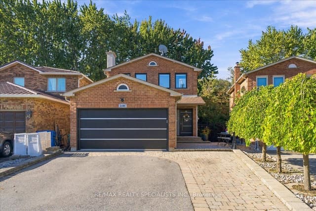 Detached at 1131 Highgate Place, Mississauga, ON L4W 3H3