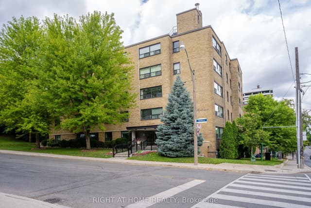 Condo Apartment at 2 Ridelle Avenue 502, Toronto, ON M6B 1H4, Toronto C04
