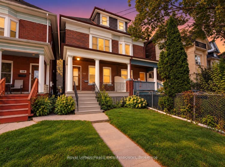 132 Close Avenue