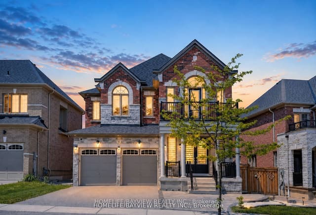 Detached at 62 Pear Blossom Way, East Gwillimbury, ON L9N 0S9