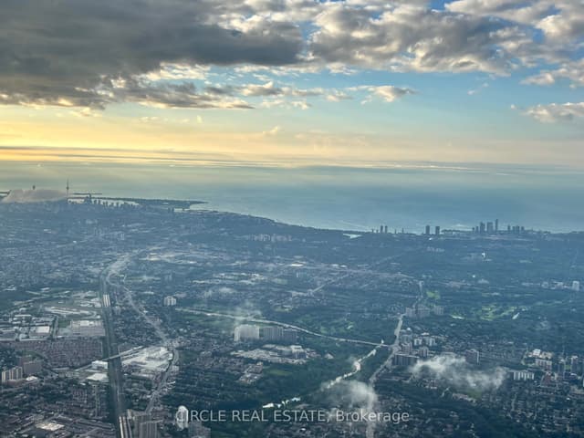 Condo Apartment at 383 Sorauren Avenue 716, Toronto, ON M6R 2G5, Toronto W01