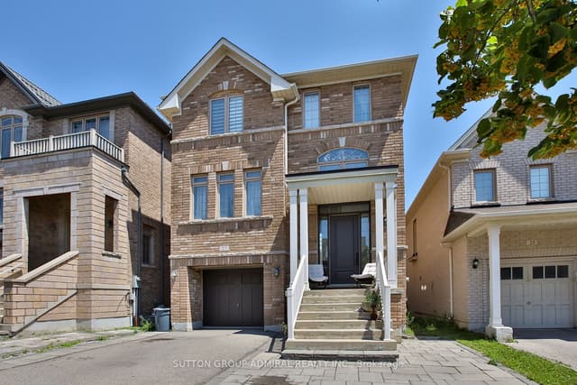 Detached at 27 Givon Street, Vaughan, ON L6A 0W2