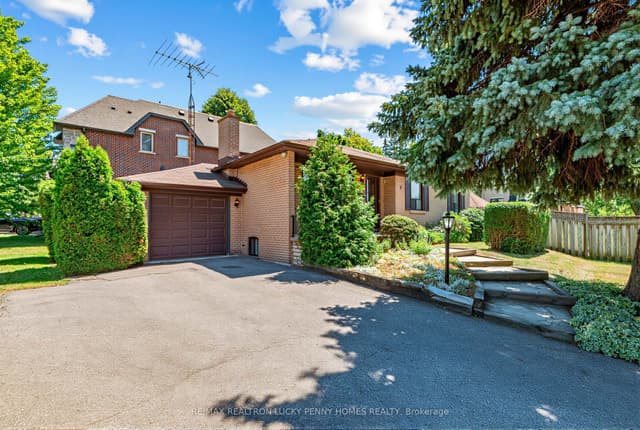 Detached at 19 Abercorn Road, Markham, ON L3P 1V5