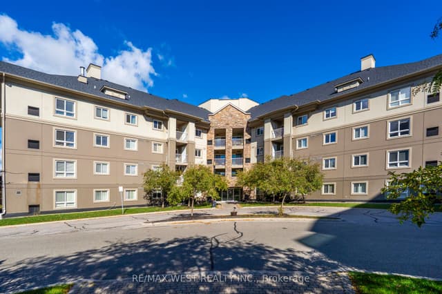 Condo Apartment at 4 Dayspring Circle 208, Brampton, ON L6P 2Z5