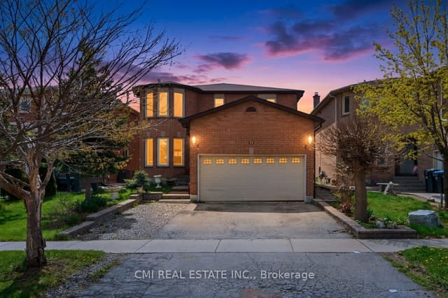 Detached at 31 Castlehill Road, Brampton, ON L6X 4E3