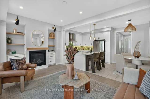 Att/Row/Townhouse at 347 Raymond Road, Hamilton, ON L9K 0J8