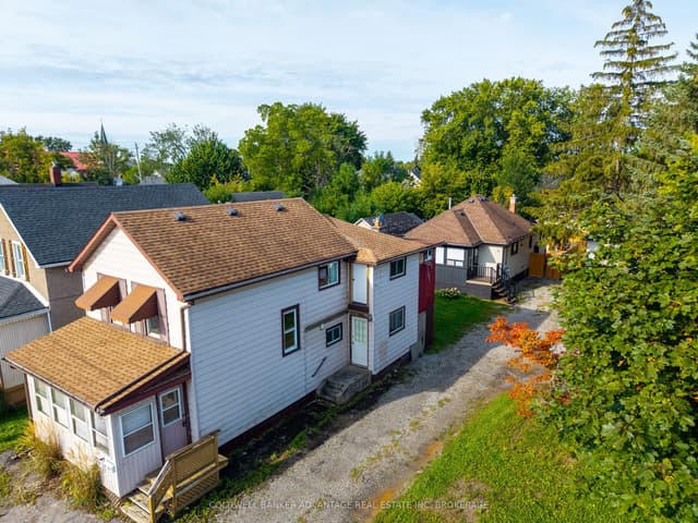 Duplex at 15 Duncan Street, Welland, ON L3B 2C5