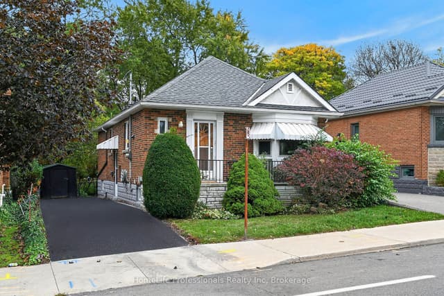 Detached at 603 Upper Wentworth Street, Hamilton, ON L9A 4V1