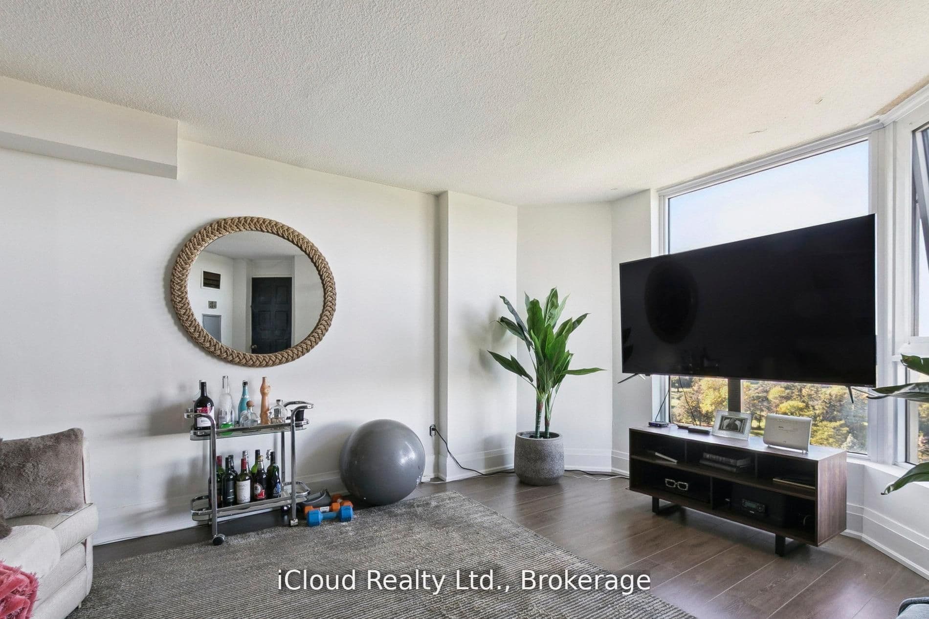 Suite 1108 · Floor 11, Unit 1108 · 238 Albion Rd