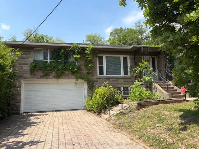 Detached at 36 Forest Wood, Toronto, ON M5N 2V9, Toronto C04
