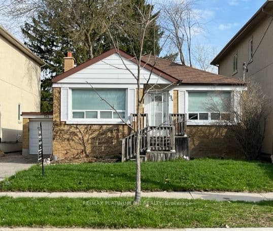 Detached at 194 Florence Avenue, Toronto, ON M2N 1G4, Toronto C07