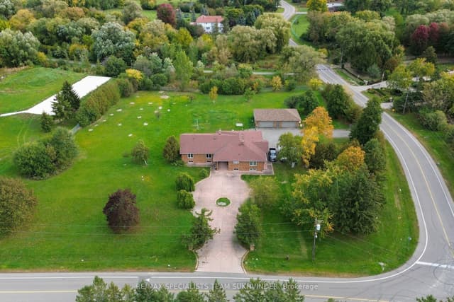 Detached at 11 Julian Drive, Brampton, ON L6P 0L3