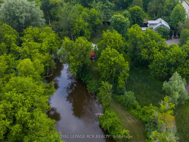 Detached at 2408 Olde Base Line Road, Caledon, ON L7C 0J3