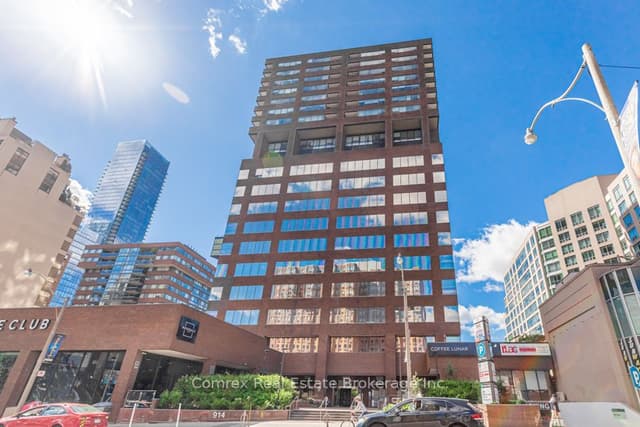 Condo Apartment at 914 Yonge Street 1904, Toronto, ON M4W 3C8, Toronto C02