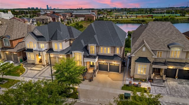 Detached at 8 Adrian Crescent, Brampton, ON L6X 5M6
