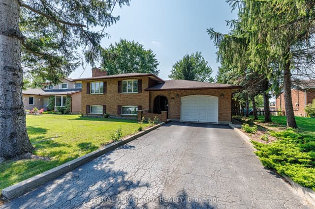 Detached at 233 West Side Road, Port Colborne, ON L3K 5L1