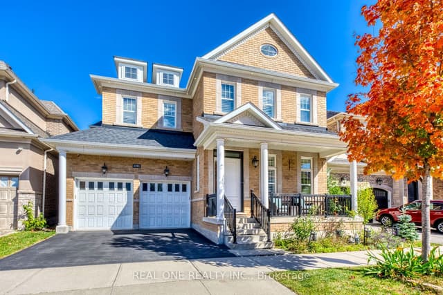 Detached at 3181 Sunflower Drive, Oakville, ON L6M 4M2