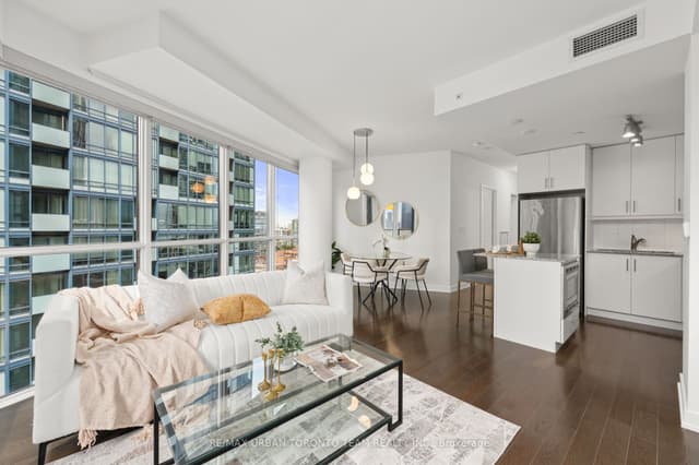 Condo Apartment at 1 The Esplanade Avenue 2104, Toronto, ON M5E 0A8, Toronto C08
