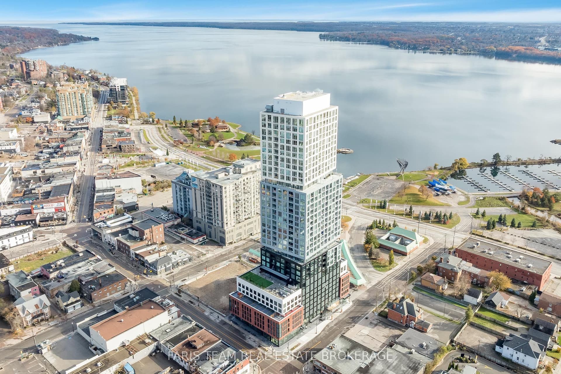 Suite 3301 · Floor 33, Unit 3301 · 39 Mary St