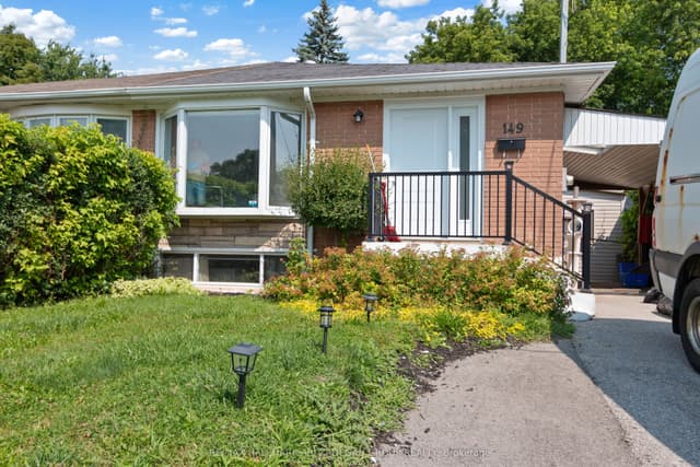Semi-Detached at 149 Septonne Avenue LF, Newmarket, ON L3Y 2W4