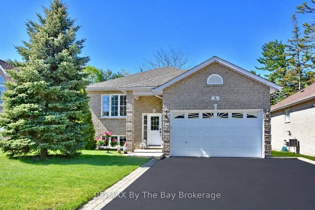 Detached at 4 Anthony Street, Wasaga Beach, ON L9Z 2N4
