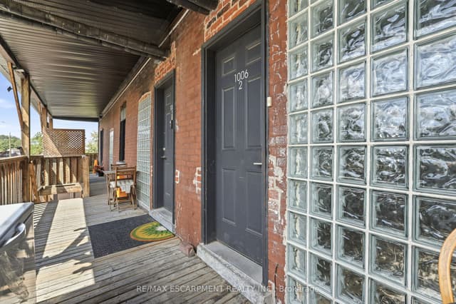 Att/Row/Townhouse at 1006 King Street E 02, Hamilton, ON L8M 1C8