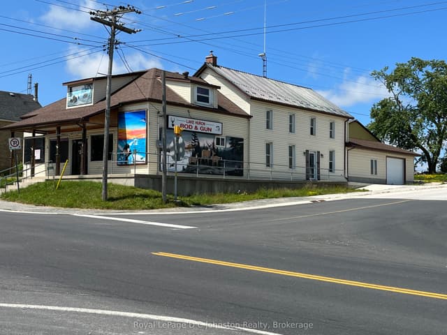 Store W Apt/Office at 3643 21 Highway, Kincardine, ON N0G 2T0