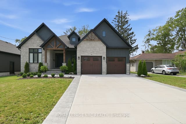 Detached at 701 Buffalo Road, Fort Erie, ON L2A 5G7
