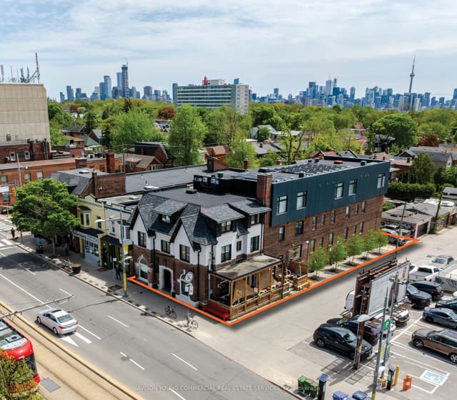 Investment at 781 St. Clair Avenue W, Toronto, ON M6C 1B7, Toronto C02