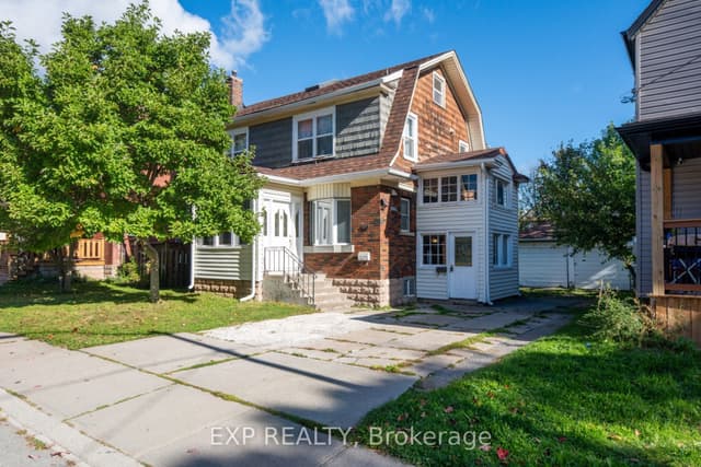 Duplex at 4613 Ryerson Crescent, Niagara Falls, ON L2E 1E4