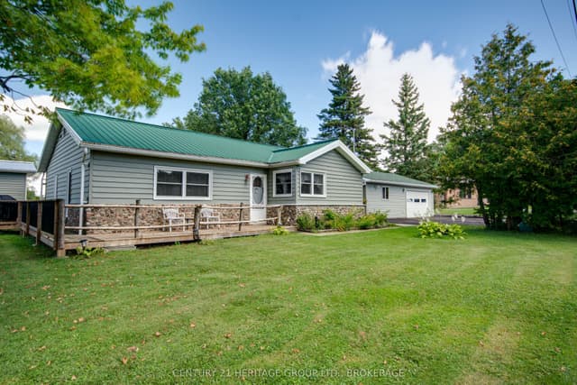 Detached at 492 Kingston Mills Road, Kingston, ON K7L 5H6