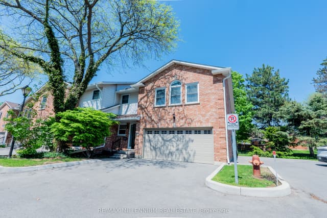 Condo Townhouse at 230 Meadowbrook Drive 11, Hamilton, ON L9G 4V2