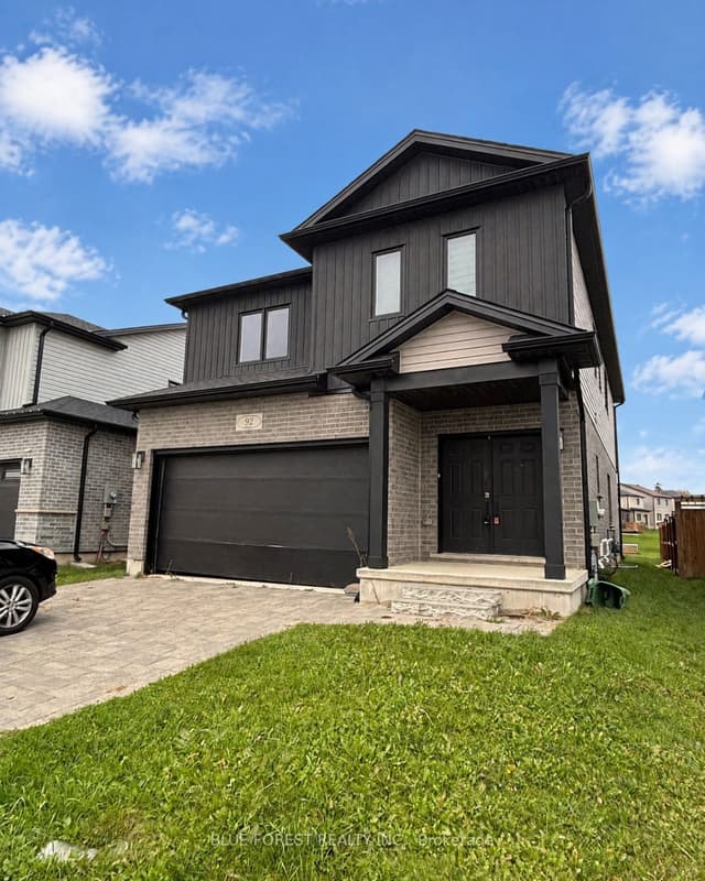 Detached at 92 Middleton Avenue, London South, ON N6L 0G1