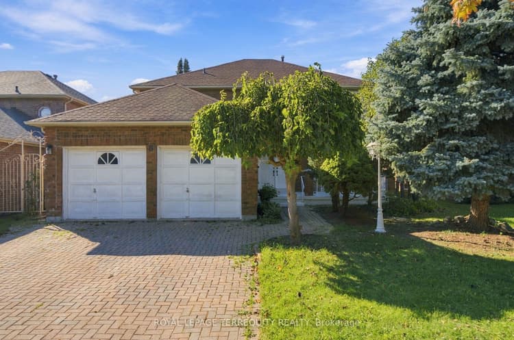 8 Mallory Avenue
