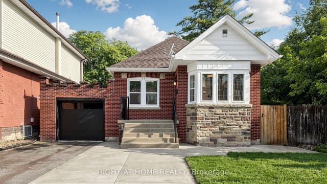 Detached at 59 Longwood Road N, Hamilton, ON L8S 3V2