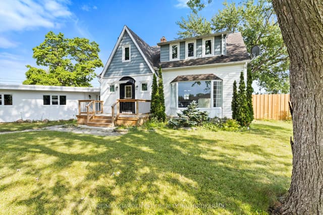 Detached at 151 St George Street, Welland, ON L3C 5N9