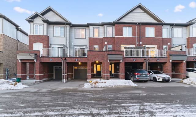 Att/Row/Townhouse at 846 Atwater Path, Oshawa, ON L1J 0E8