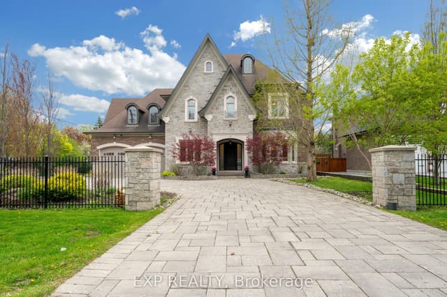 Detached at 127 May Avenue, Richmond Hill, ON L4C 3S8