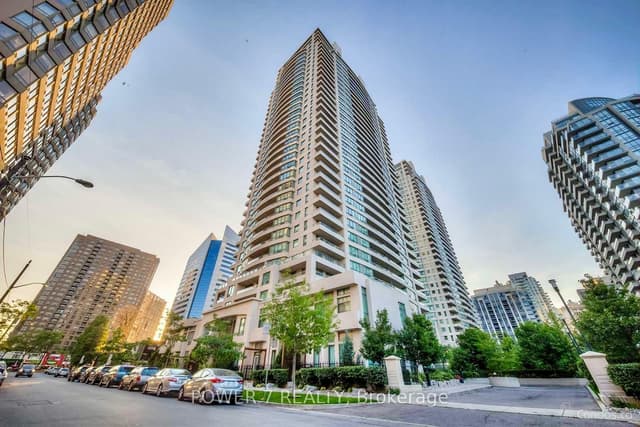 Condo Townhouse at 18 Spring Garden Avenue 110, Toronto, ON M2N 7M2, Toronto C14