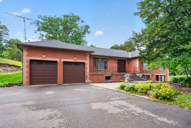 Detached at 16072 The Gore Road, Caledon, ON L7C 3E6