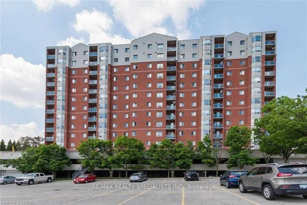 Suite 510 · Floor 5, Unit 510 · 30 Chapman Crt