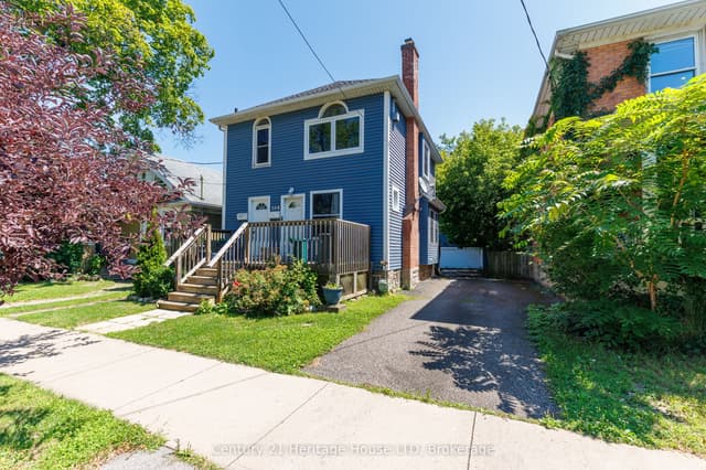 Duplex at 164 Lake Street, St. Catharines, ON L2R 5Y7