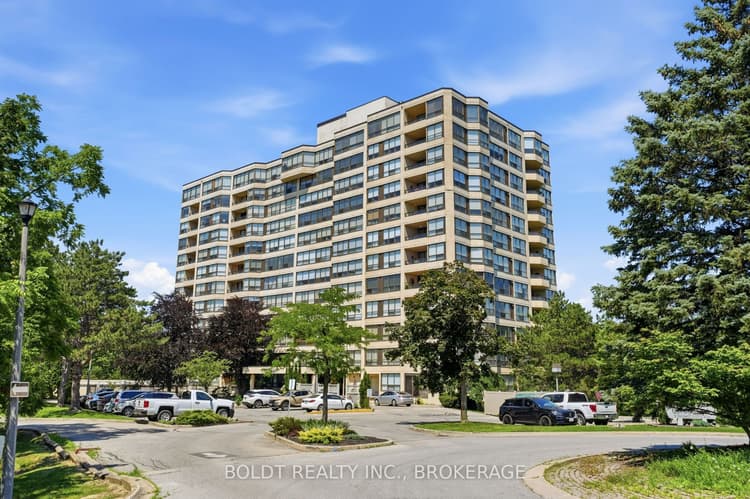 3 Towering Heights Boulevard