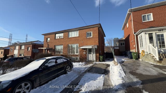 Semi-Detached at 199 Habitant Drive UPPER, Toronto, ON M9M 2P4, Toronto W05