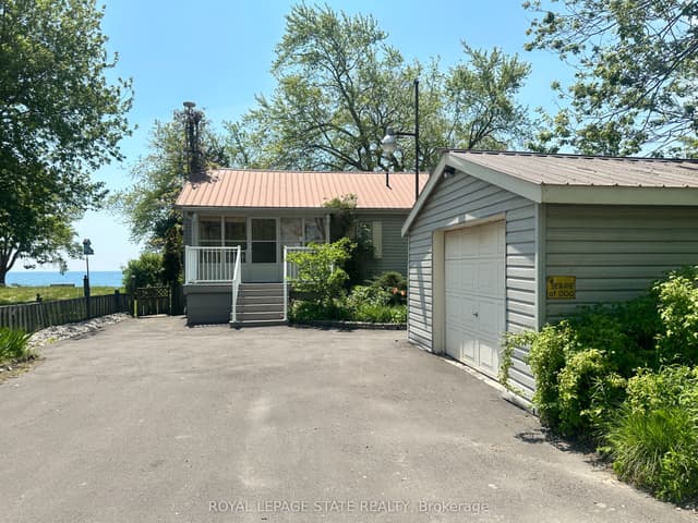 Detached at 2592 Lakeshore Road, Haldimand, ON N1A 2W8