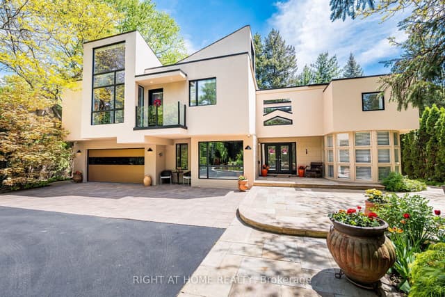 Detached at 1 Friars Lane, Toronto, ON M9A 1T6, Toronto W08