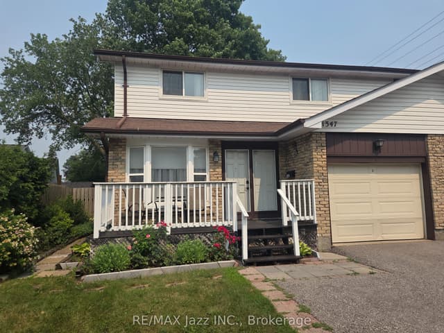 Semi-Detached at 1347 Mary Street N, Oshawa, ON L1G 6T2