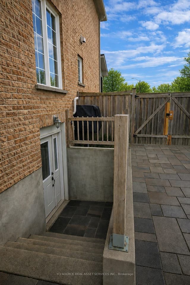 Semi-Detached at 109 Romance Drive Basement Apartment, Richmond Hill, ON L4S 2R9